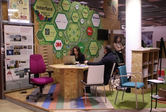 mosbuild stand.jpg